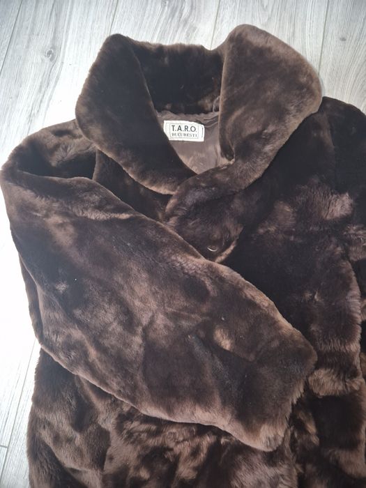 Haina de blană frumoasă