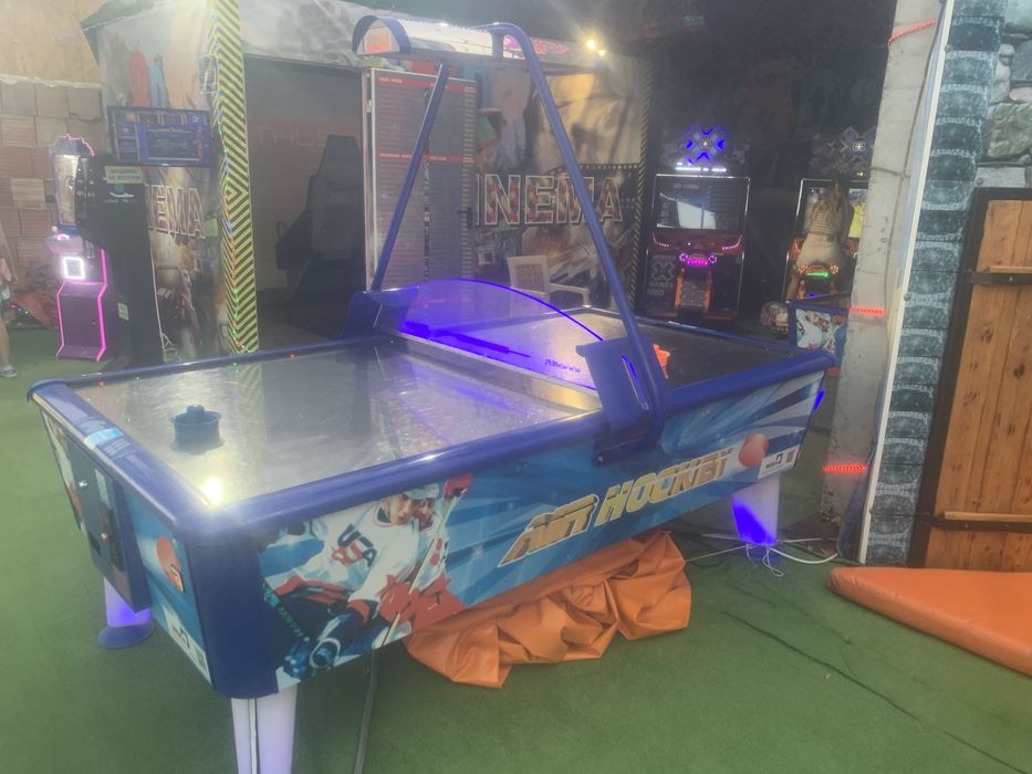 Въздушен хокей игра