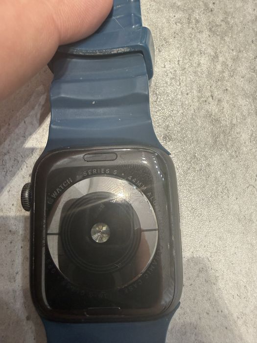 Продаю Apple Watch series 5(44mm)