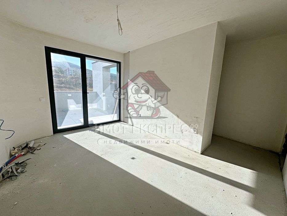 Апартамент, с 3 спални, ново строителство, панорамна гледка, кв.Запад