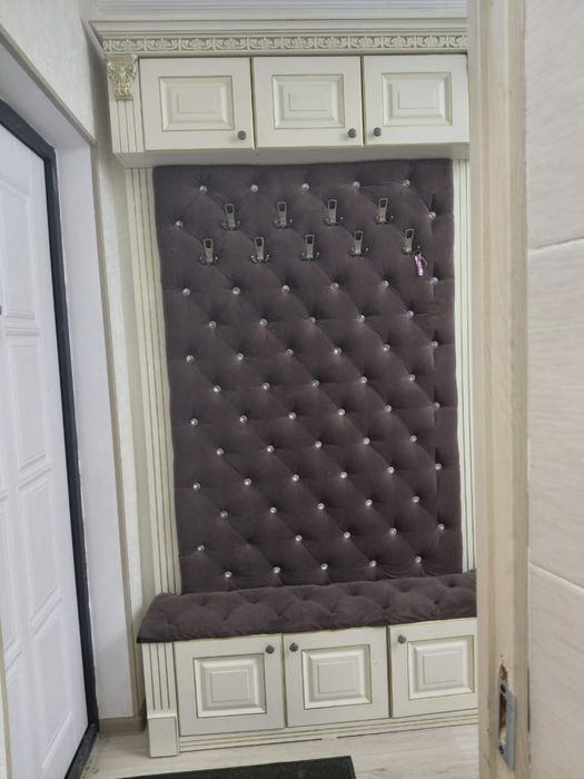 Продам прихожия срочно