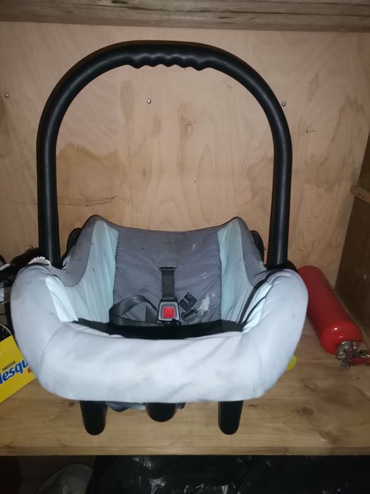 Scaun auto copii tip scoică, în stare perfectă