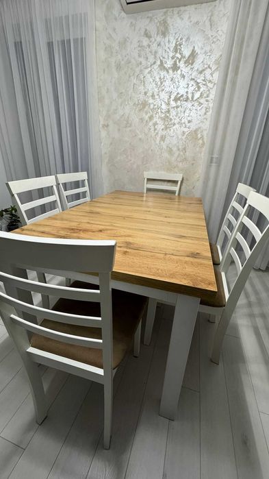 Masă, dimensiuni 90 x 150 / 193 cm, culoare alb stejar natur.