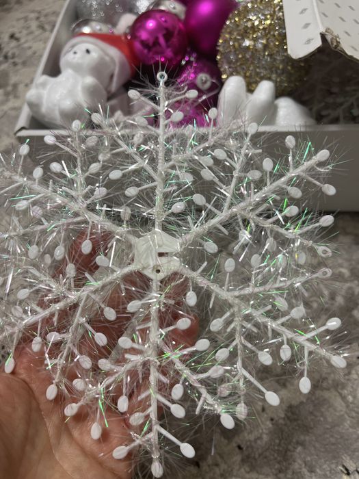 Новогодние игрушки