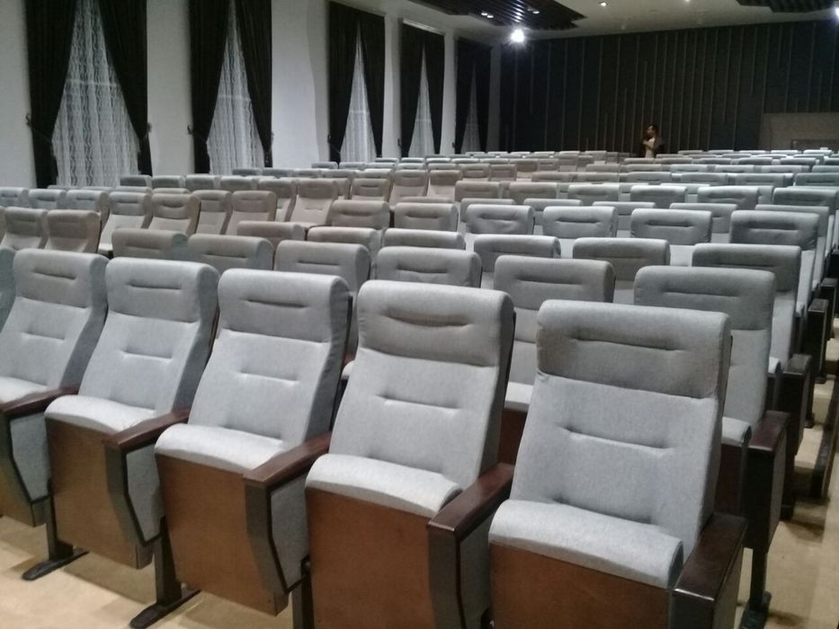 Продажа театральных кресел от производителя