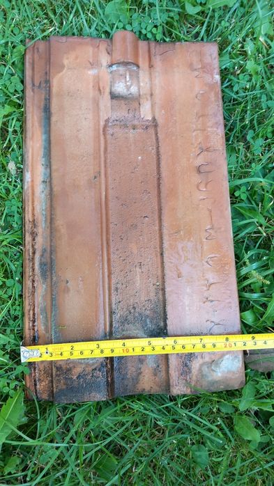 Țiglă veche + coama