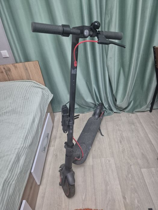 Продам Электросамокат Xiomi