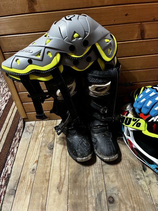 Мотокрос екипировка