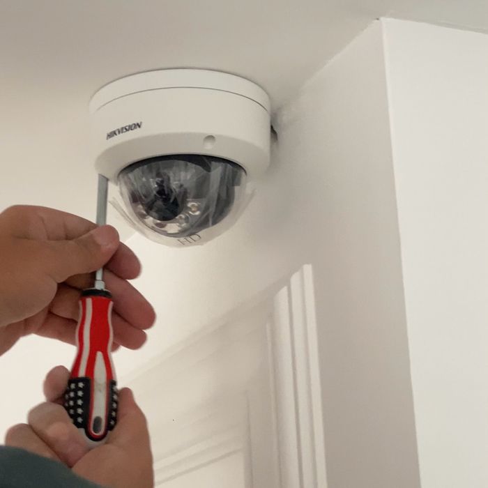 Установка камер видеонаблюдения и домофонии