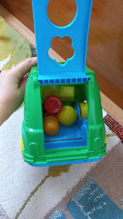 Плажни играчки,кола,конструктор,кофичка и лопатки за плаж,строителна к