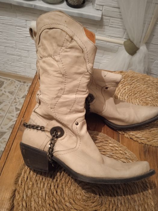 Казаки, натуральная кожа