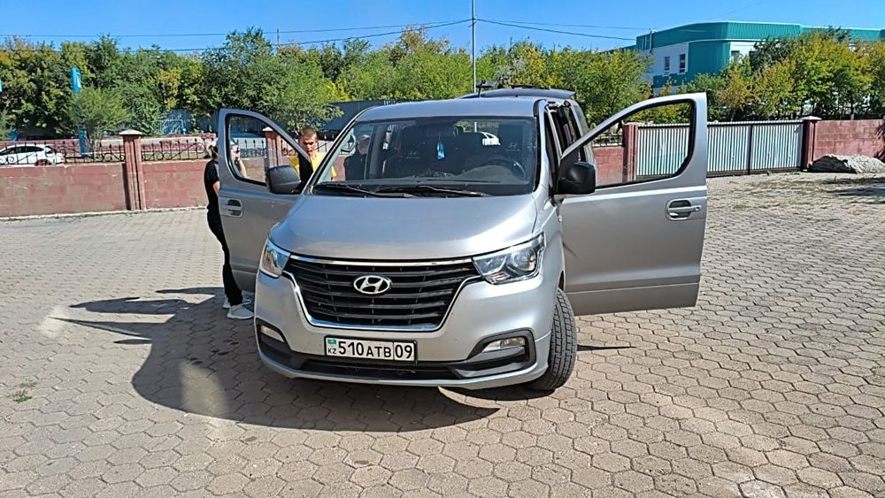 Продам Hyundai Grand Starex