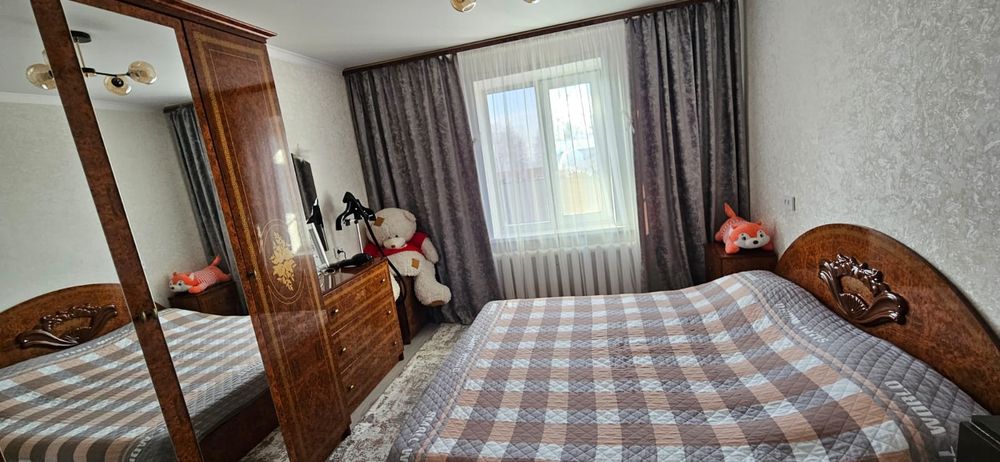 Срочно продам спальный гарнитур