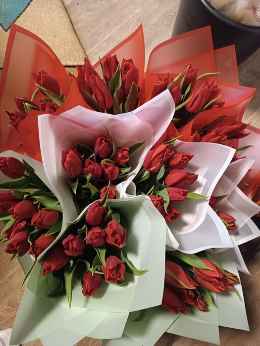 Корпоративные букеты, тюльпаны