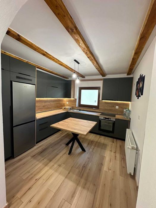 Casa de vacanta / locuit / afacere la cheie