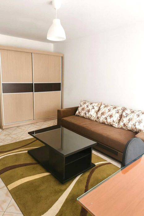 Proprietar inchiriez garsoniera spatioasa Virtutii langa metrou Lujeru