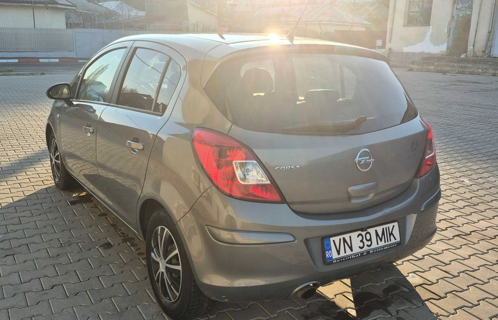 Vând Open corsa 2012