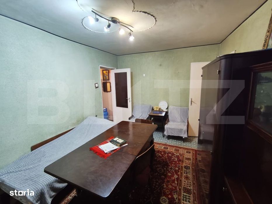 Apartament 3 camere la etajul 1 renovabil in Nufarul
