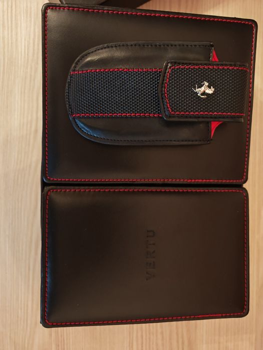 Vertu Ascend Editie limitata ferrari