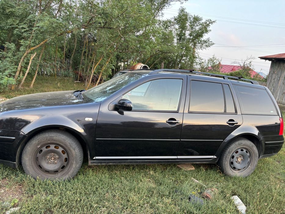 Volkswagen Bora, 1.078 € — imagine 2