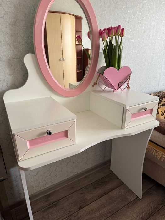 Трюмо детское б/у