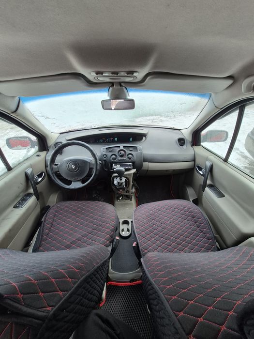 Renault Scenic .