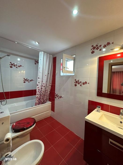 Apartament cu 4 camere de inchiriat  , 98 mp, Bd. Regele Mihai 1