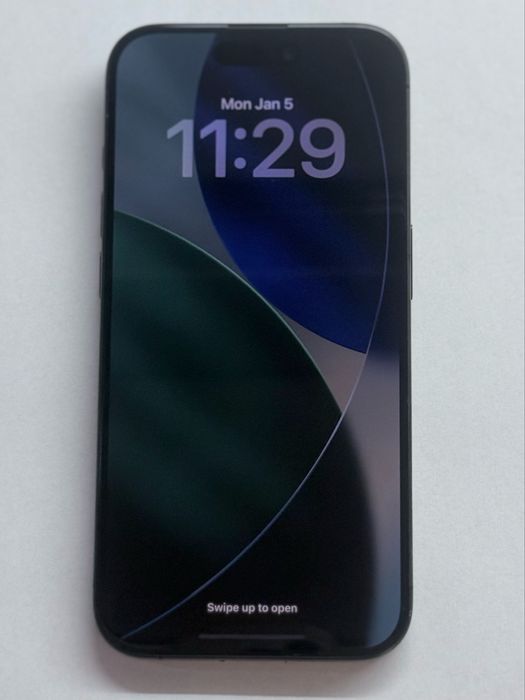 iPhone 15 Pro Black 94% battery