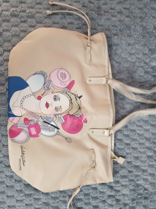 Сумка от бренда Oriflame