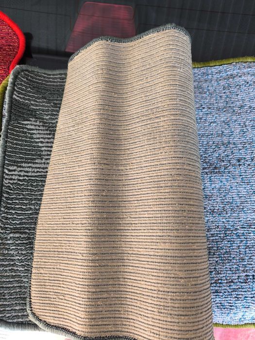 Килимчета,нови,малки от мокет