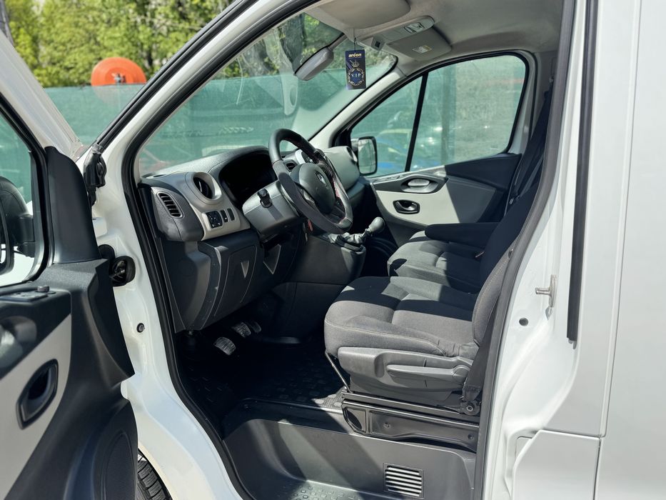 Renault Trafic Lung  km reali tva ded