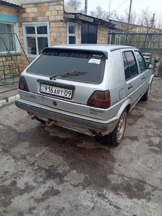 Гольф 2 . На корбюраторе.