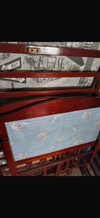 Детская кроватка