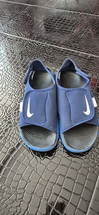 Сандали Nike номер 38.5