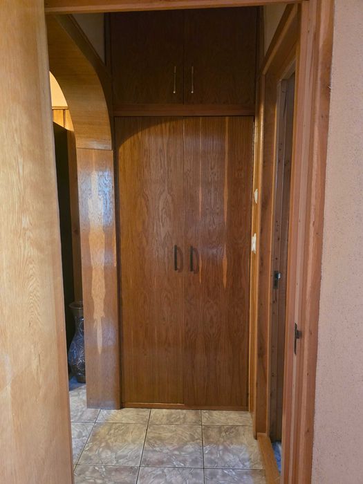Inchiriez apartament cu 3 camere