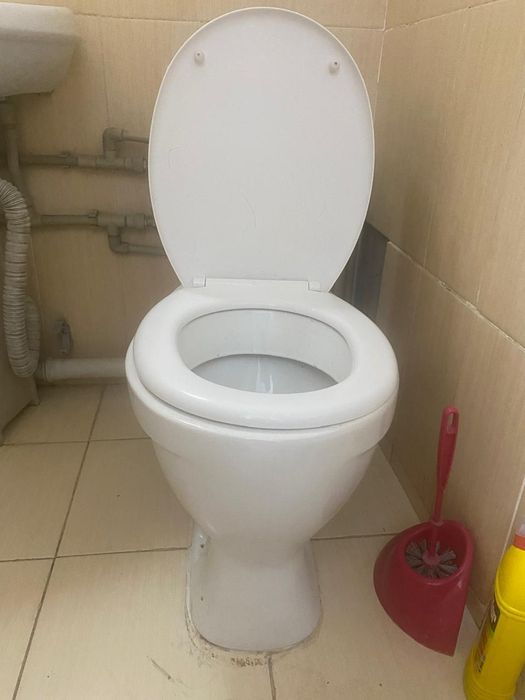Продам ванну, раковину, унитаз