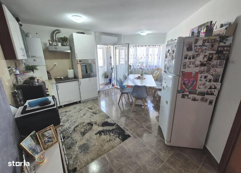 Apartament 2 camere decomandat, Cetate, et.3, zona Statiei de Salvare