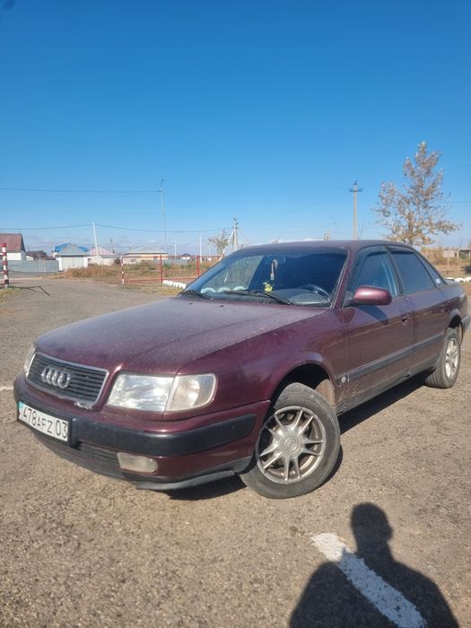 Продам Audi 100.  .