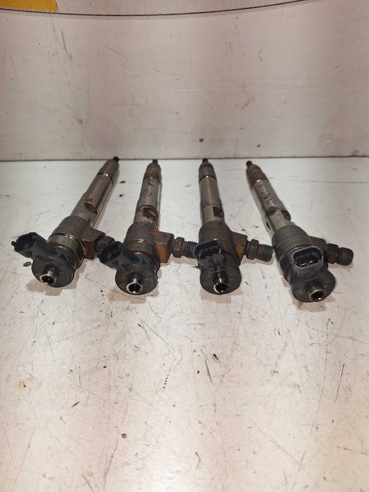 Injector Renault 1.5 Dci cod 0445110800 H8201636333