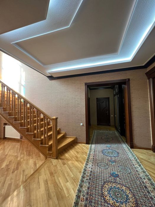 Сдаётся эксклюзивный дом в центре города Ор-р:Гостиница Россия