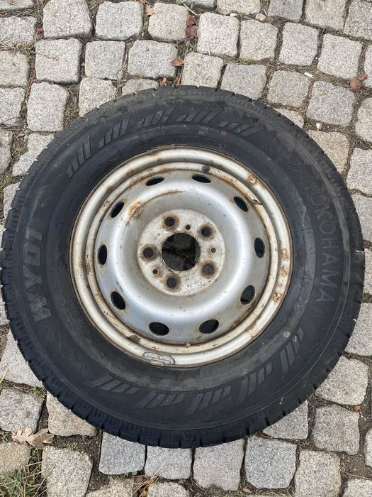 225/75/16С Нови зимни гуми