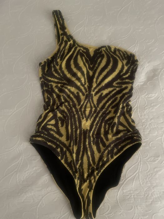 Цял бански paramidonna