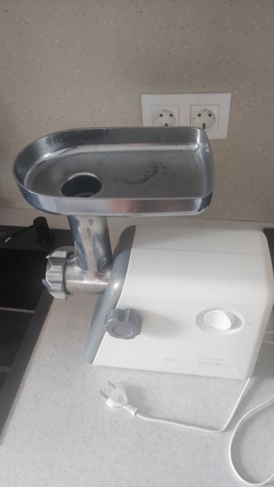 Продам мясорубку б/у