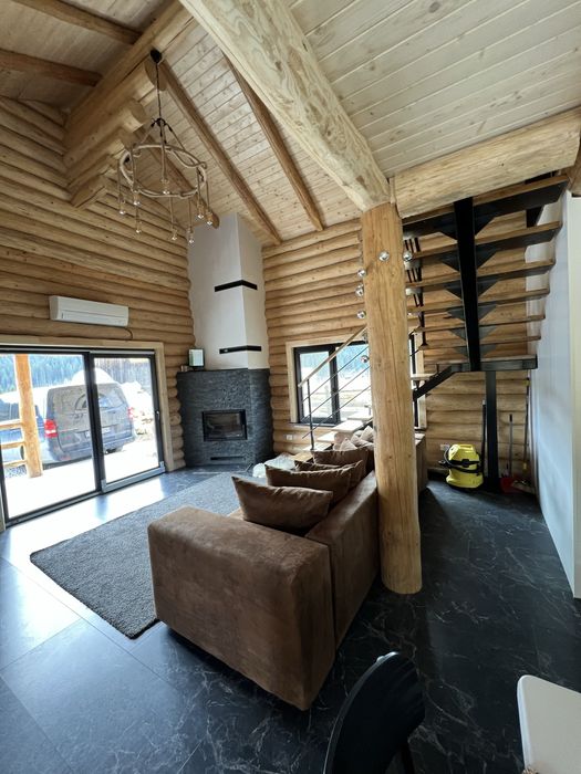 Casa vacanta/ Cabana din lemn rotund (busteni) Ciocanesti, jud. Suceava