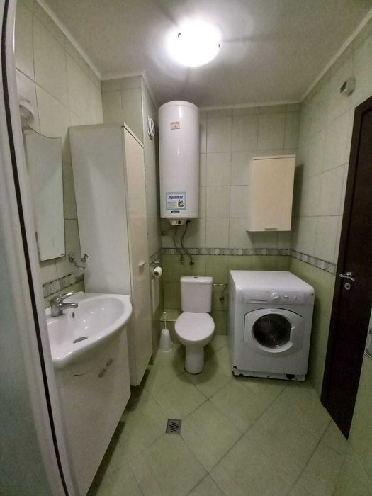 Отдавам 3-стаен обзаведен апартамент