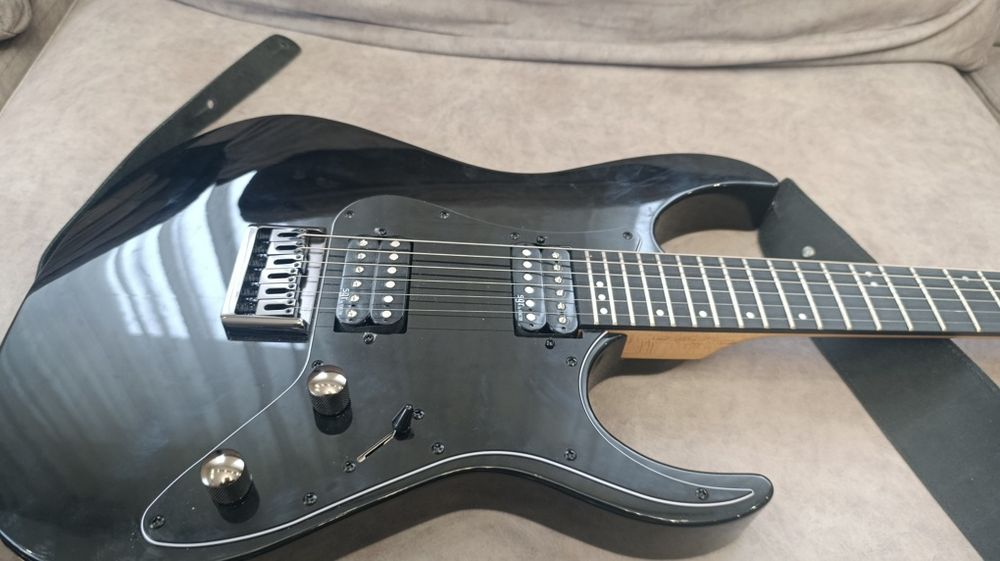 Электро гитара SCHECTER