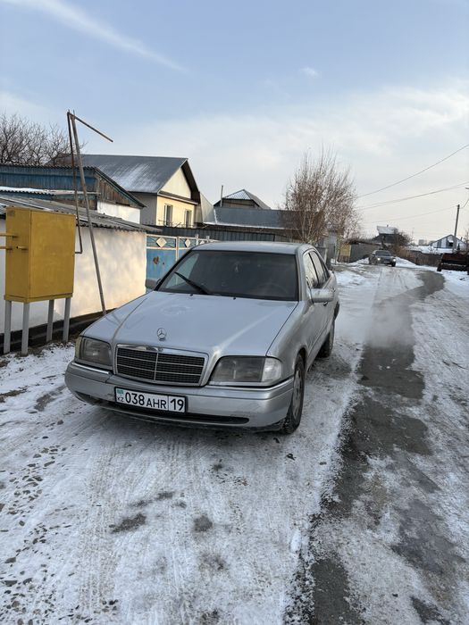 Мерседес С180 W202