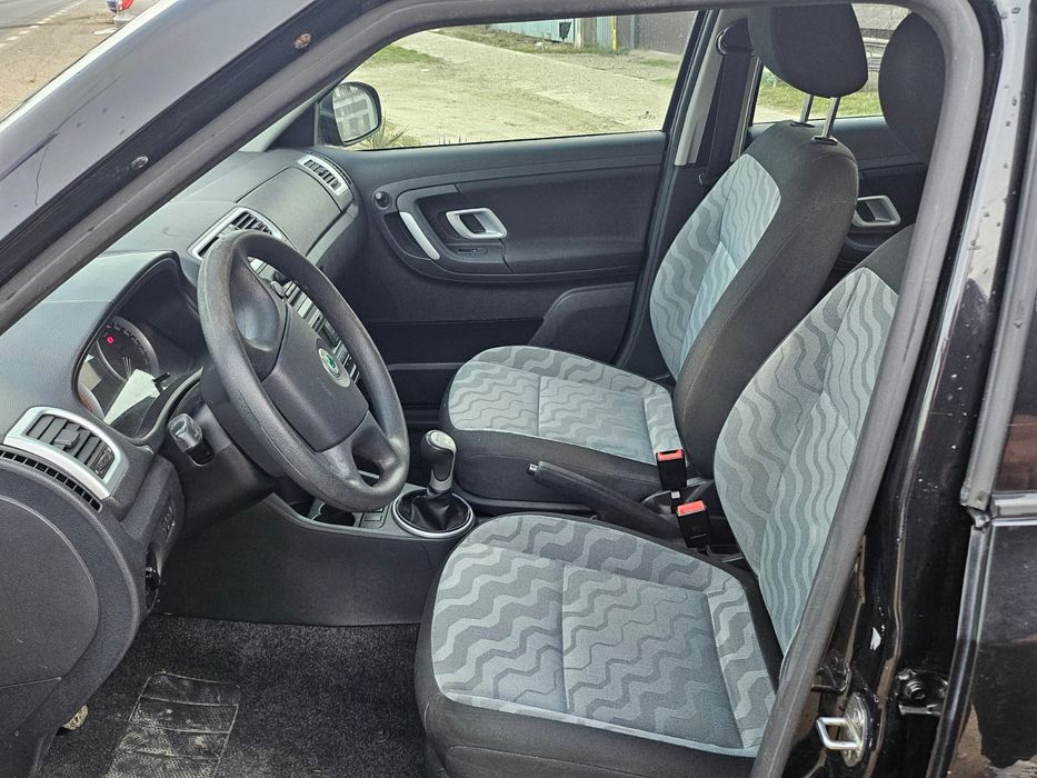 Vând skoda fabia 2009