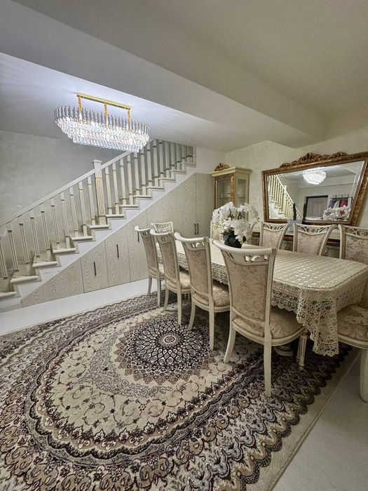 Срочно продаётся  дуплекс квартира  новостройке  3 комнат 1 этаж