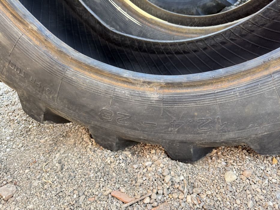 12,4r24 stomill tractor